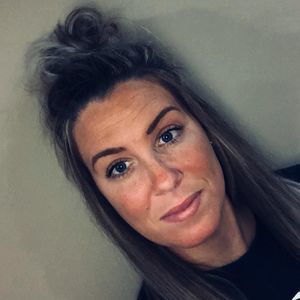 Meet your Posher, Holly